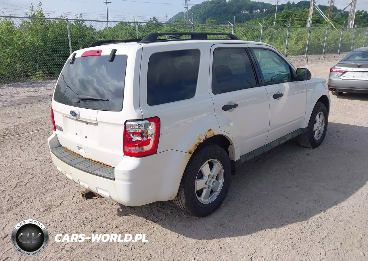 2012 Ford Escape Xlt VIN:1FMCU0D72CKB49877 - 4