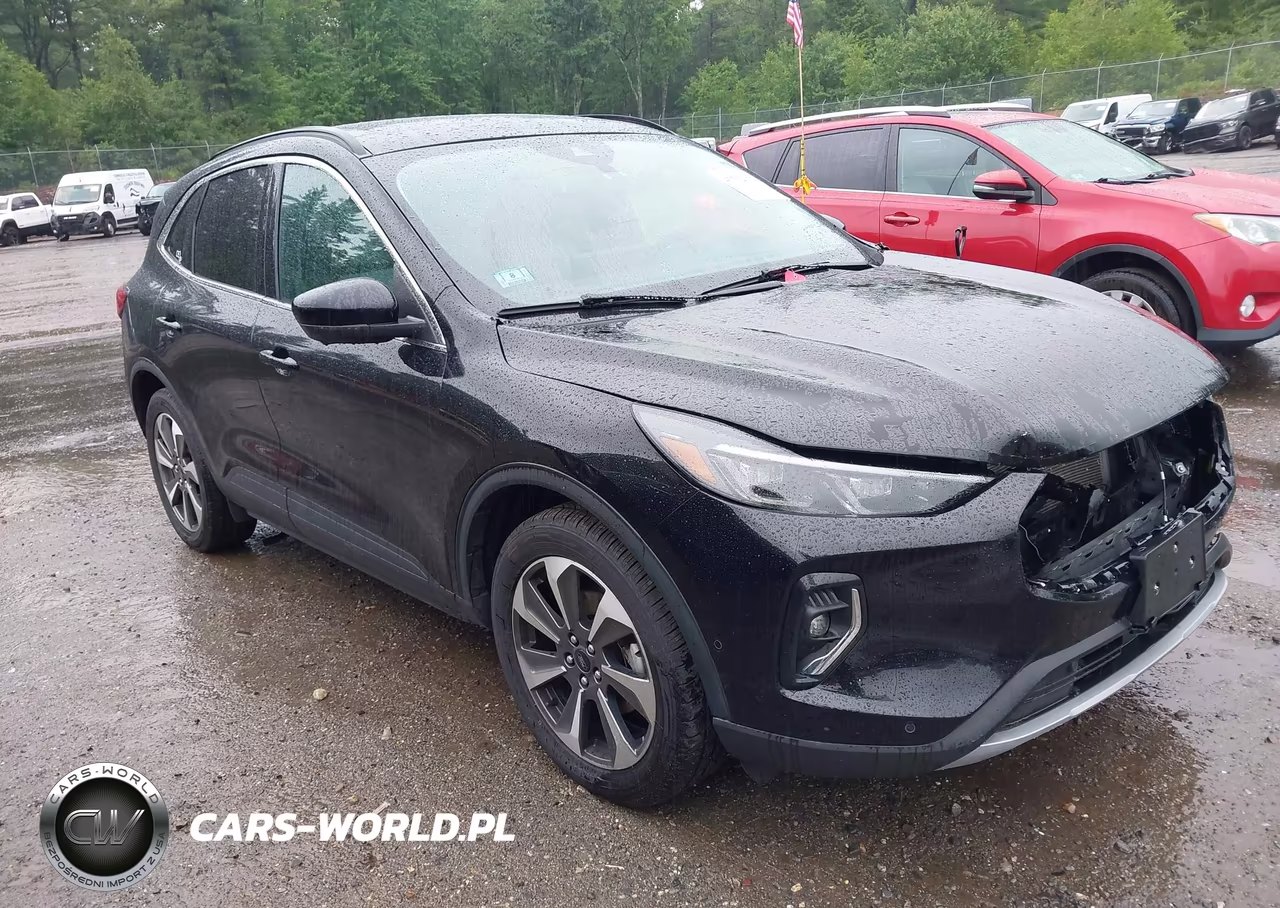 2023 Ford Escape Platinum – zdjęcie 1 z 16