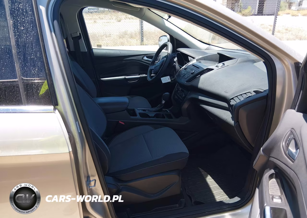 2017 Ford Escape Se VIN:1FMCU0GD0HUC80013 - 5