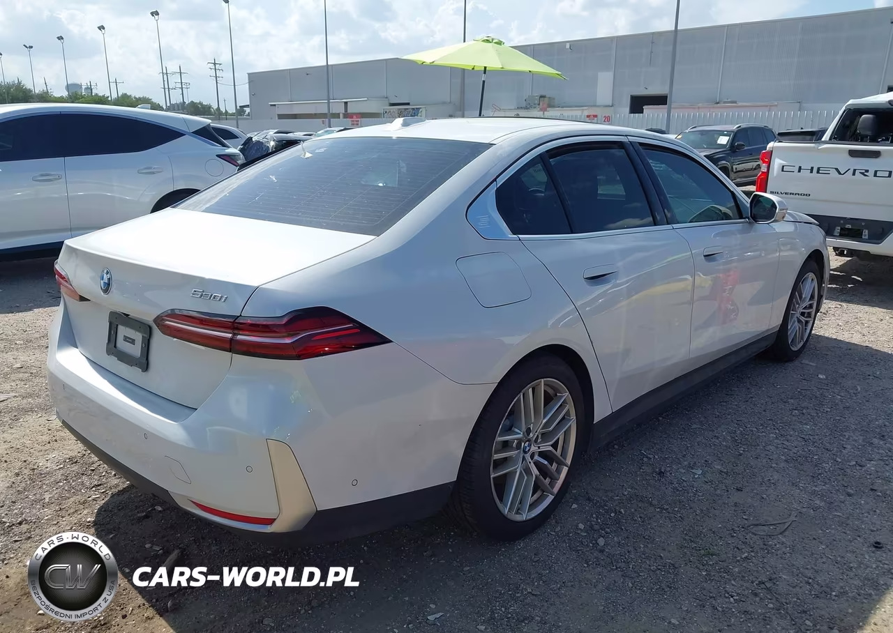 2024 BMW 530I VIN:WBA43FJ05RCR64256 - 4