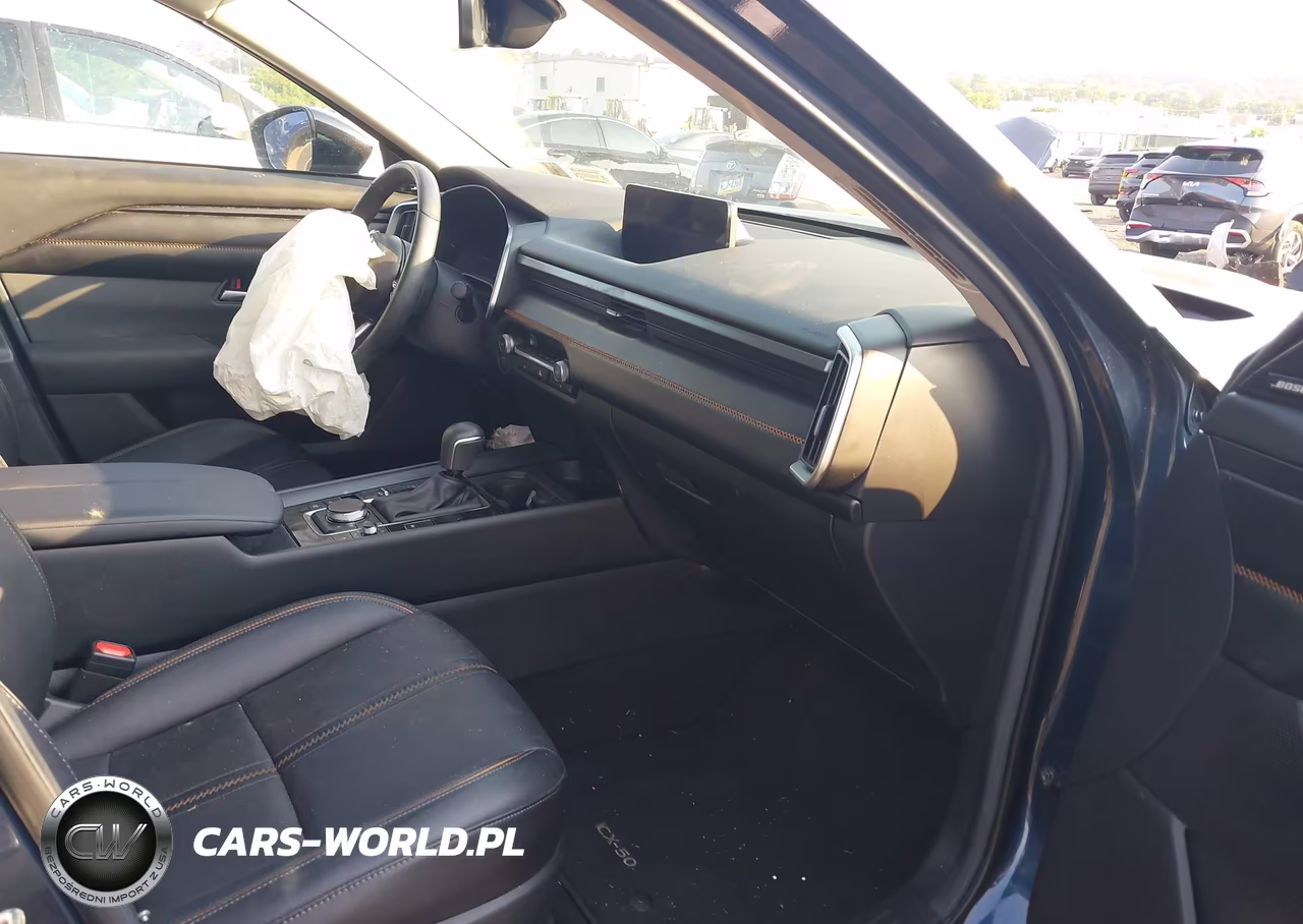 2025 Mazda Cx-50 Hybrid Premium Package VIN:7MMVAADW6SN130782 - 5