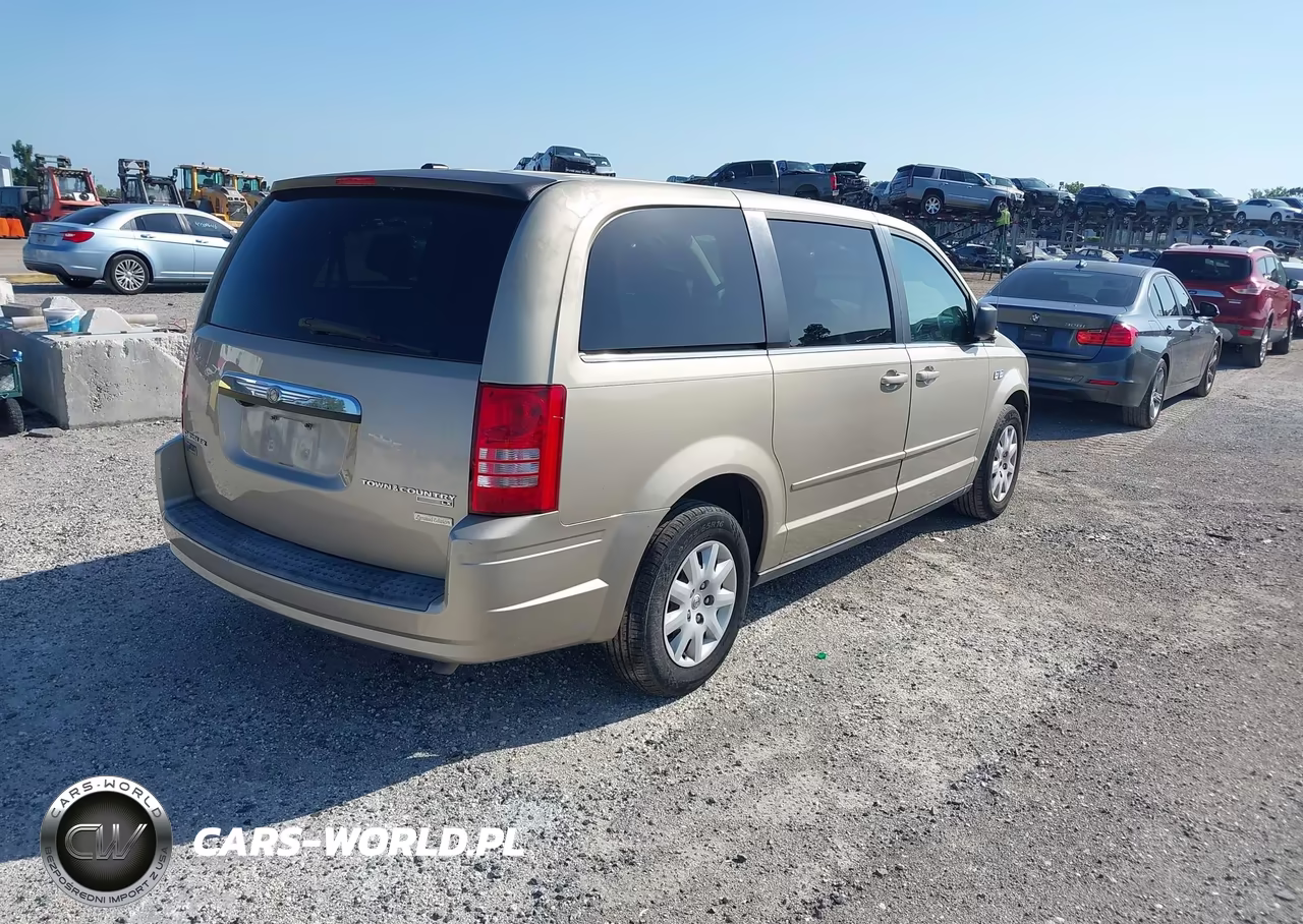 2009 Chrysler Town & Country Lx VIN:2A8HR44E49R644439 - 4