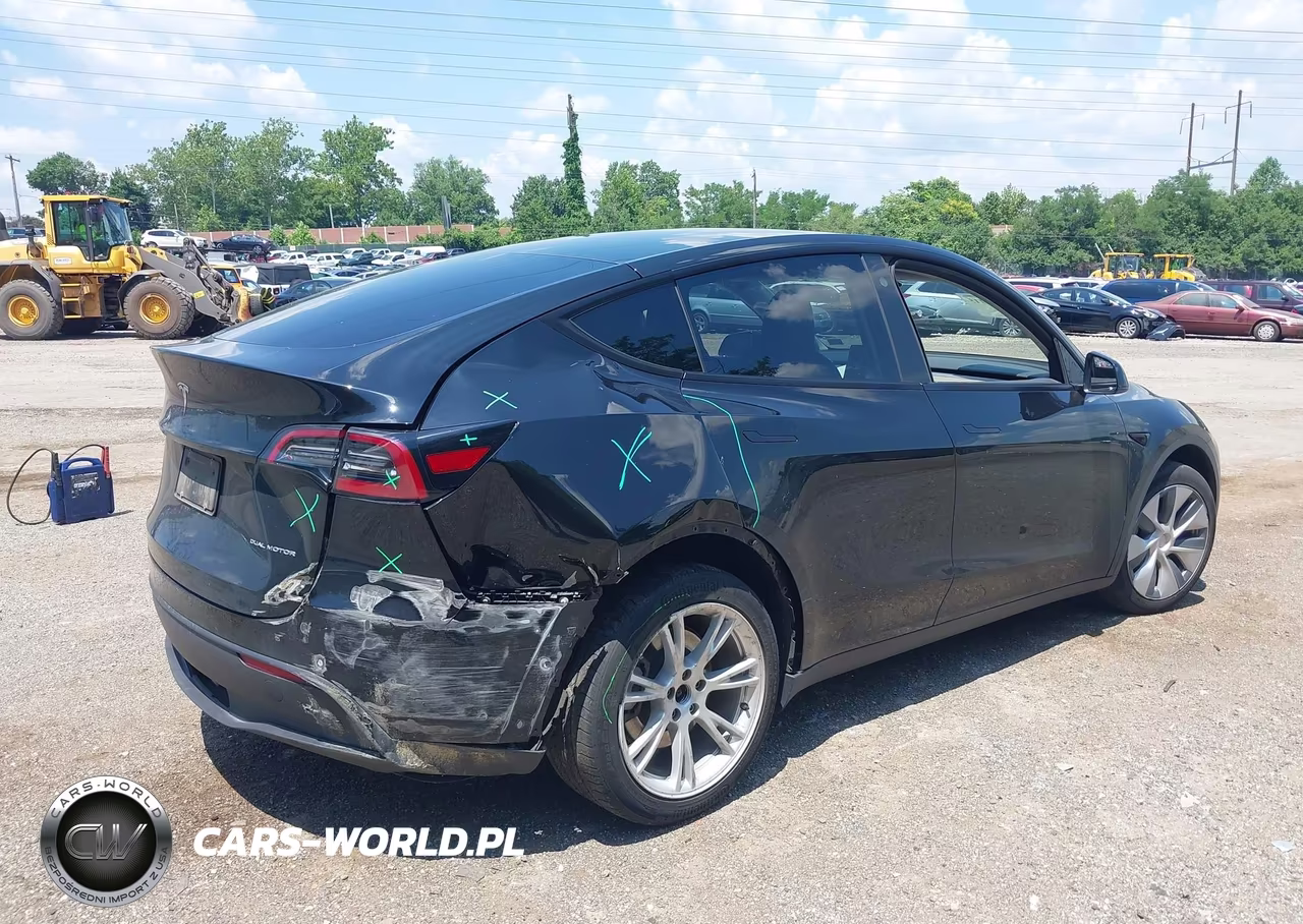 2022 Tesla Model Y Long Range Dual Motor All-Wheel Drive VIN:7SAYGDEEXNF309688 - 4