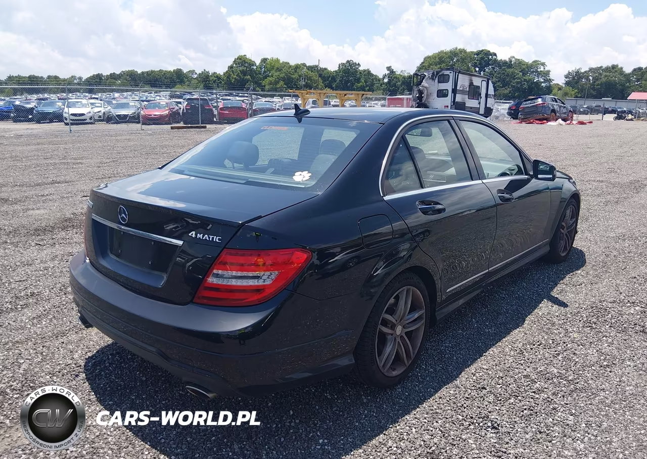 2014 Mercedes-Benz C 300 Sport 4Matic VIN:WDDGF8AB4EA953247 - 4