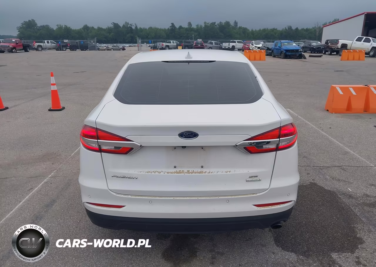 2019 Ford Fusion Se VIN:3FA6P0HD2KR145952 - 16