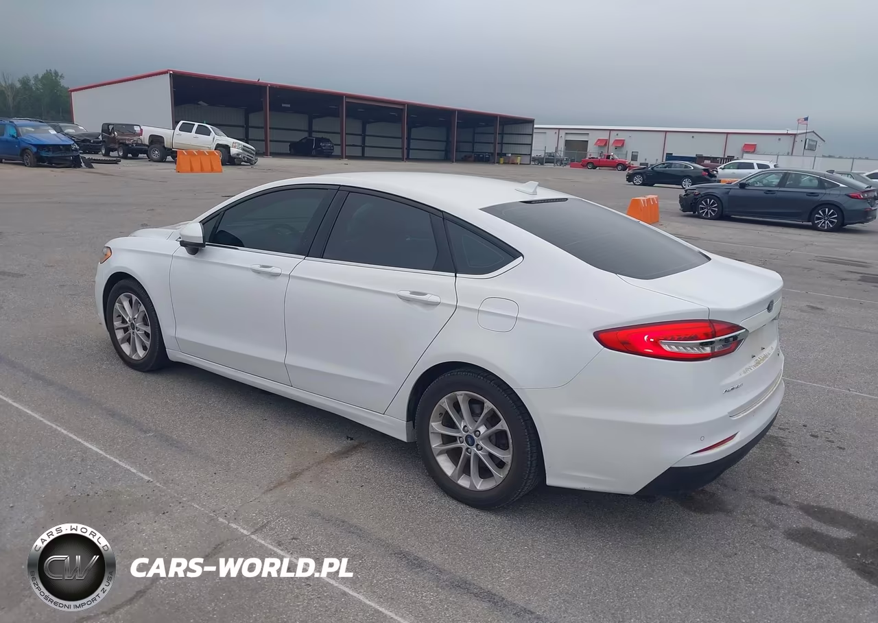 2019 Ford Fusion Se VIN:3FA6P0HD2KR145952 - 3
