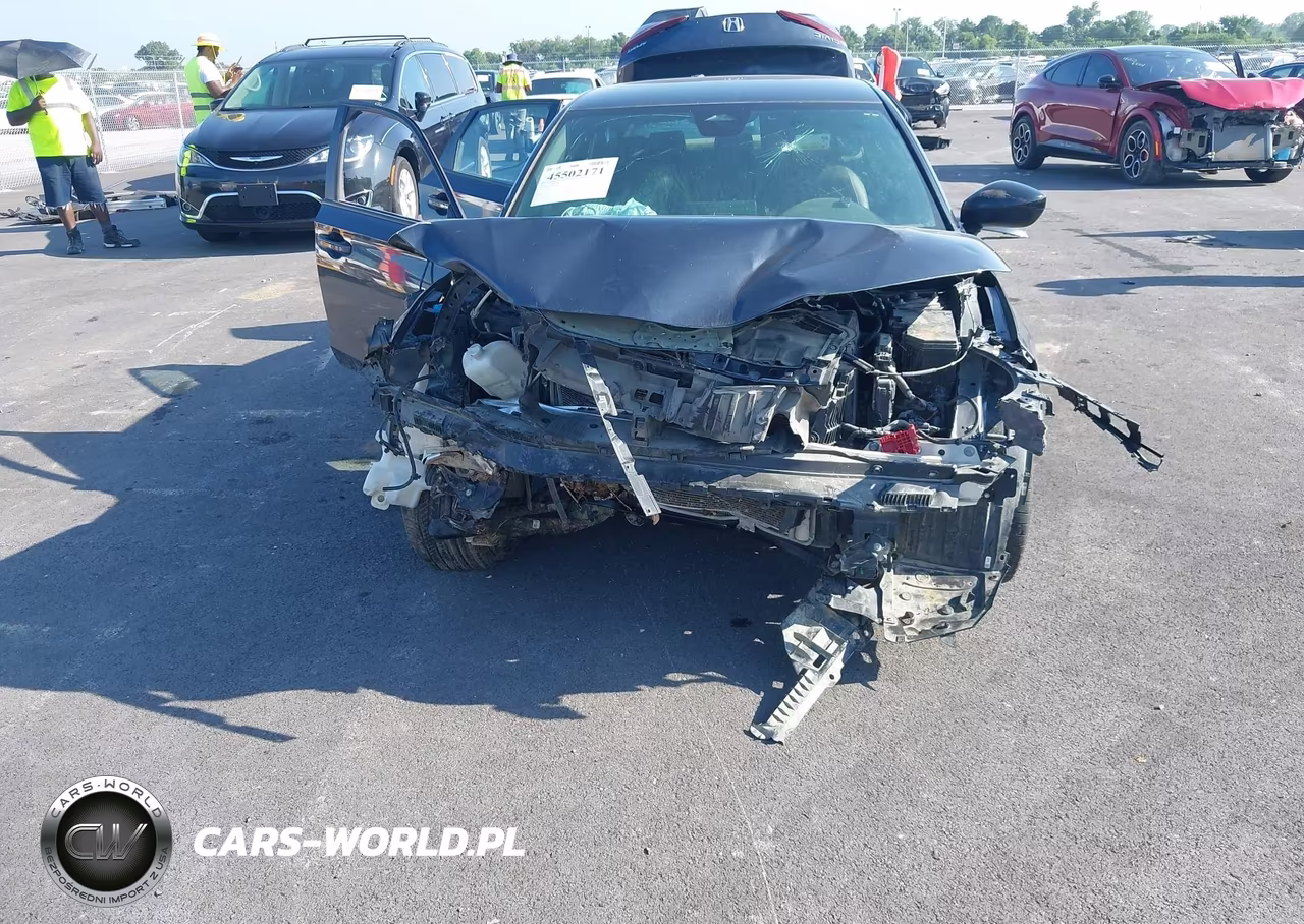 2025 Honda Civic Sport VIN:2HGFE2F50SH512884 - 13