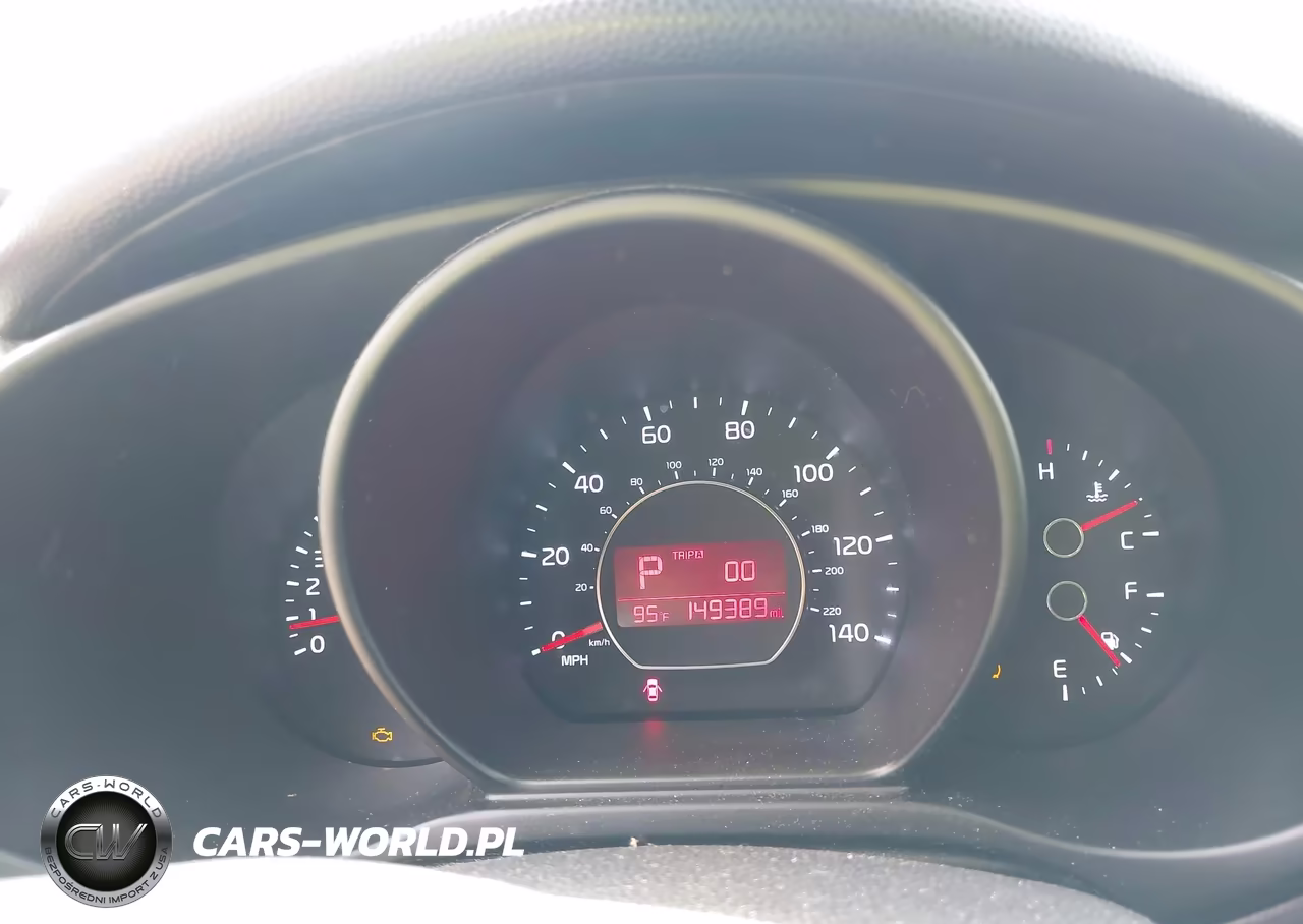 2016 Kia Soul VIN:KNDJN2A20G7325427 - 7