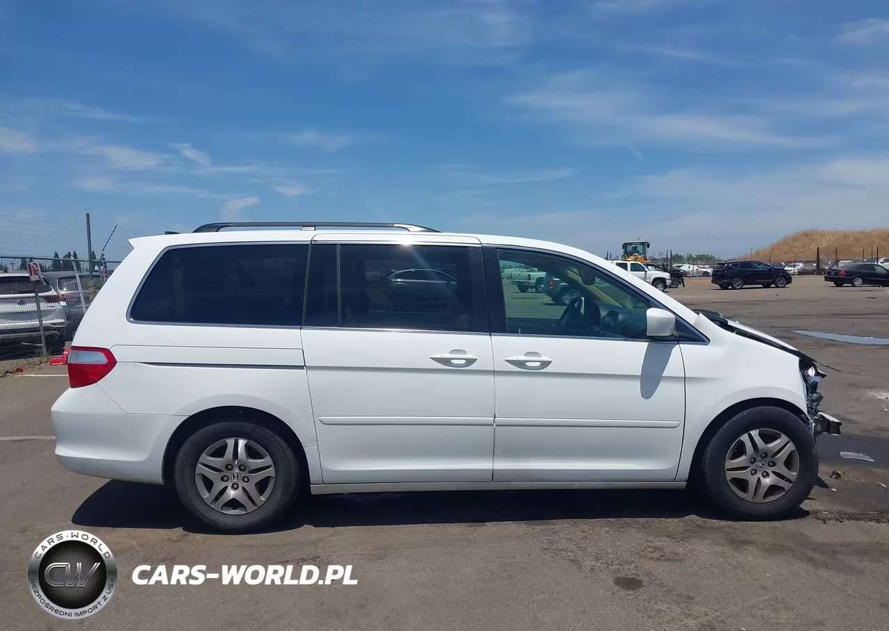 2005 Honda Odyssey Ex VIN:5FNRL384X5B411793 - 13