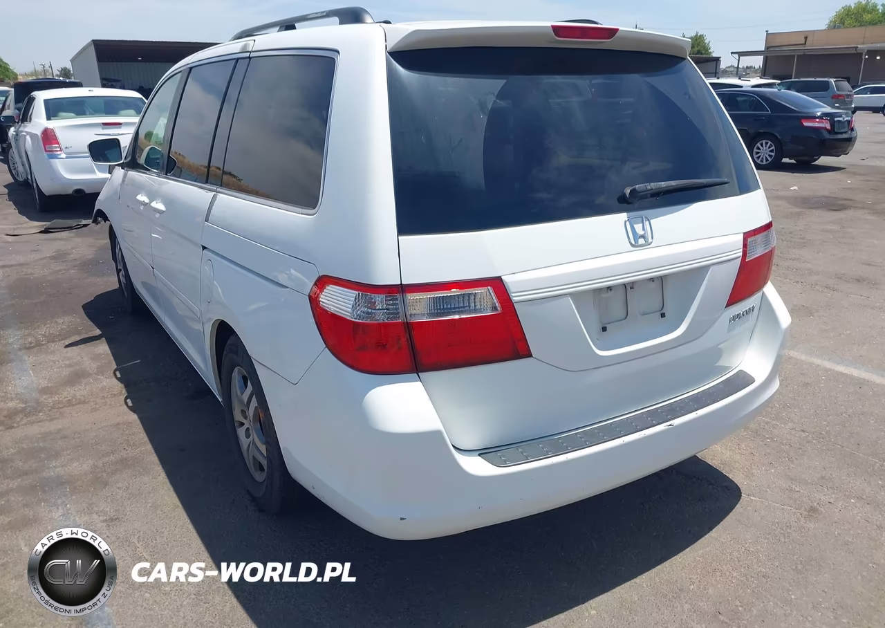 2005 Honda Odyssey Ex VIN:5FNRL384X5B411793 - 3