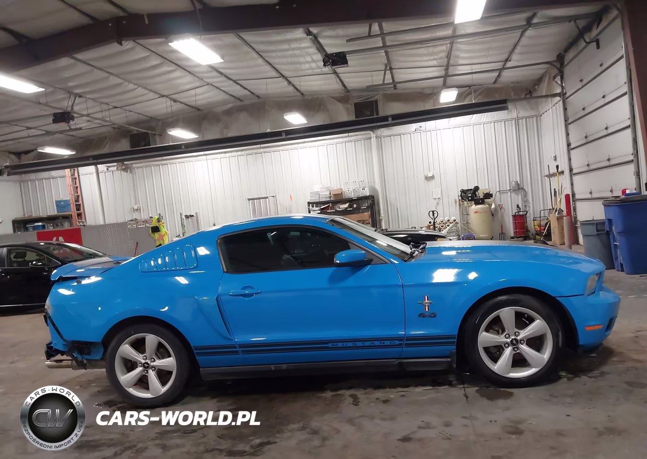 2010 Ford Mustang V6-V6 Premium VIN:1ZVBP8AN4A5153558 - 13