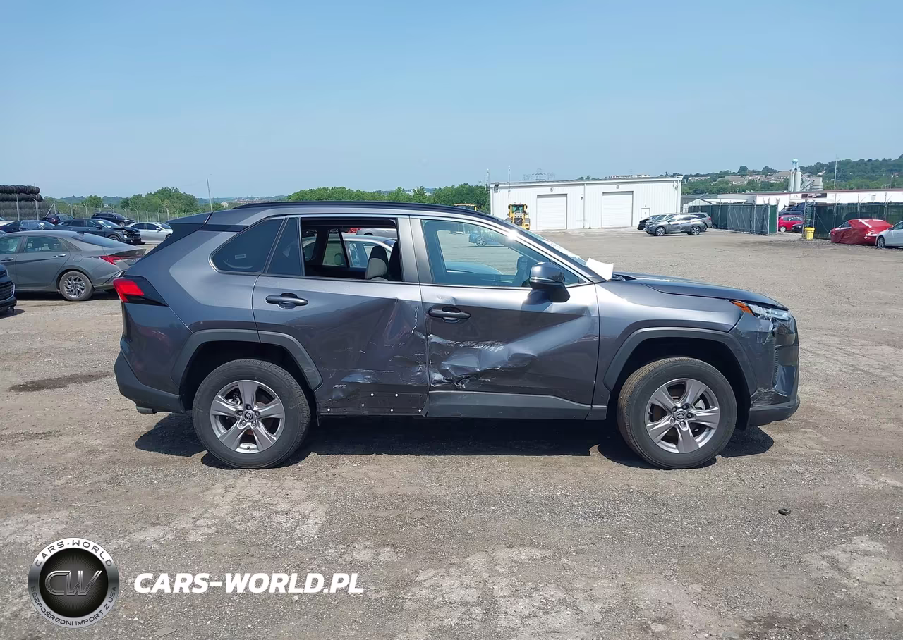 2025 Toyota Rav4 Hybrid Xle VIN:4T3RWRFV6SU175932 - 12