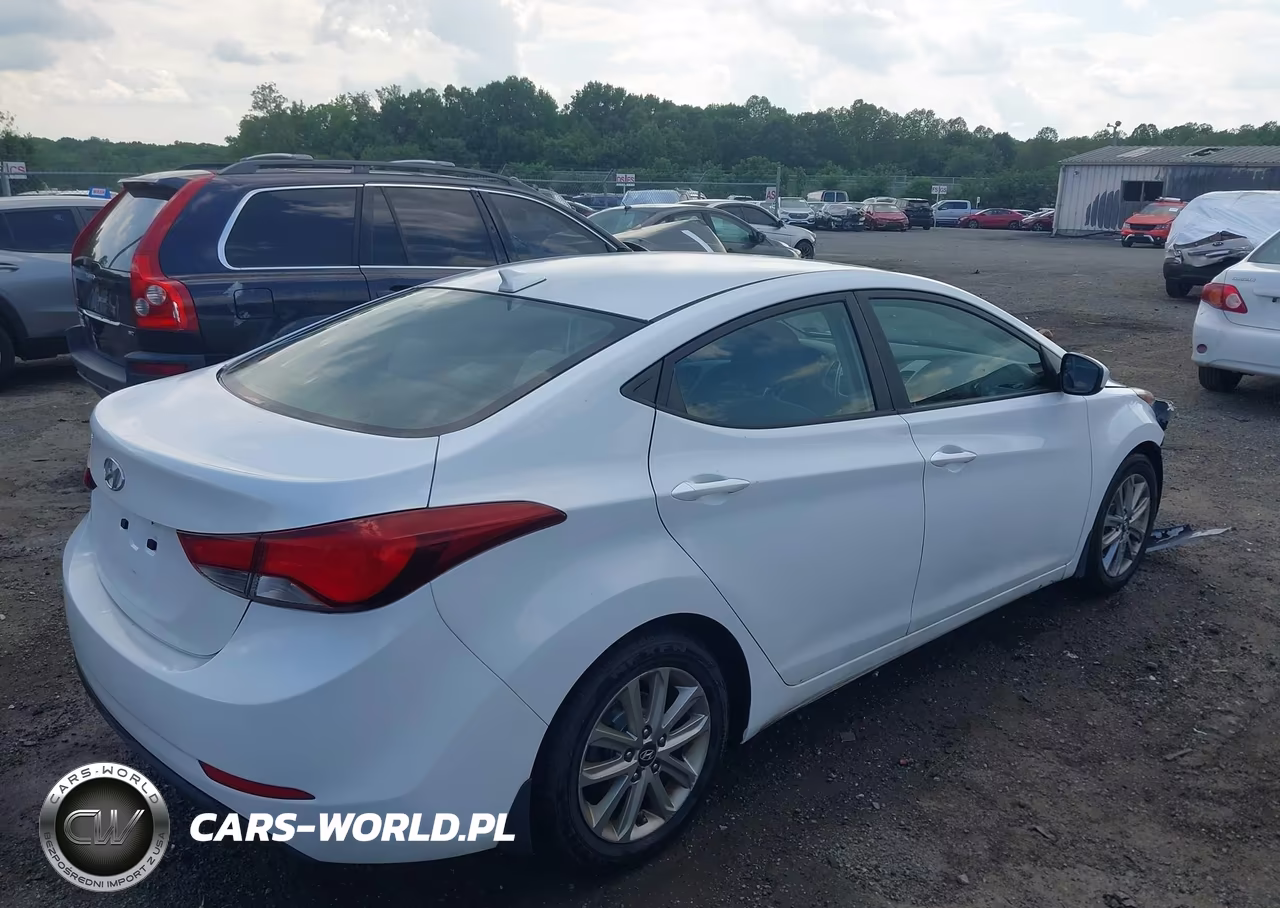 2016 Hyundai Elantra Se VIN:5NPDH4AE5GH667784 - 4
