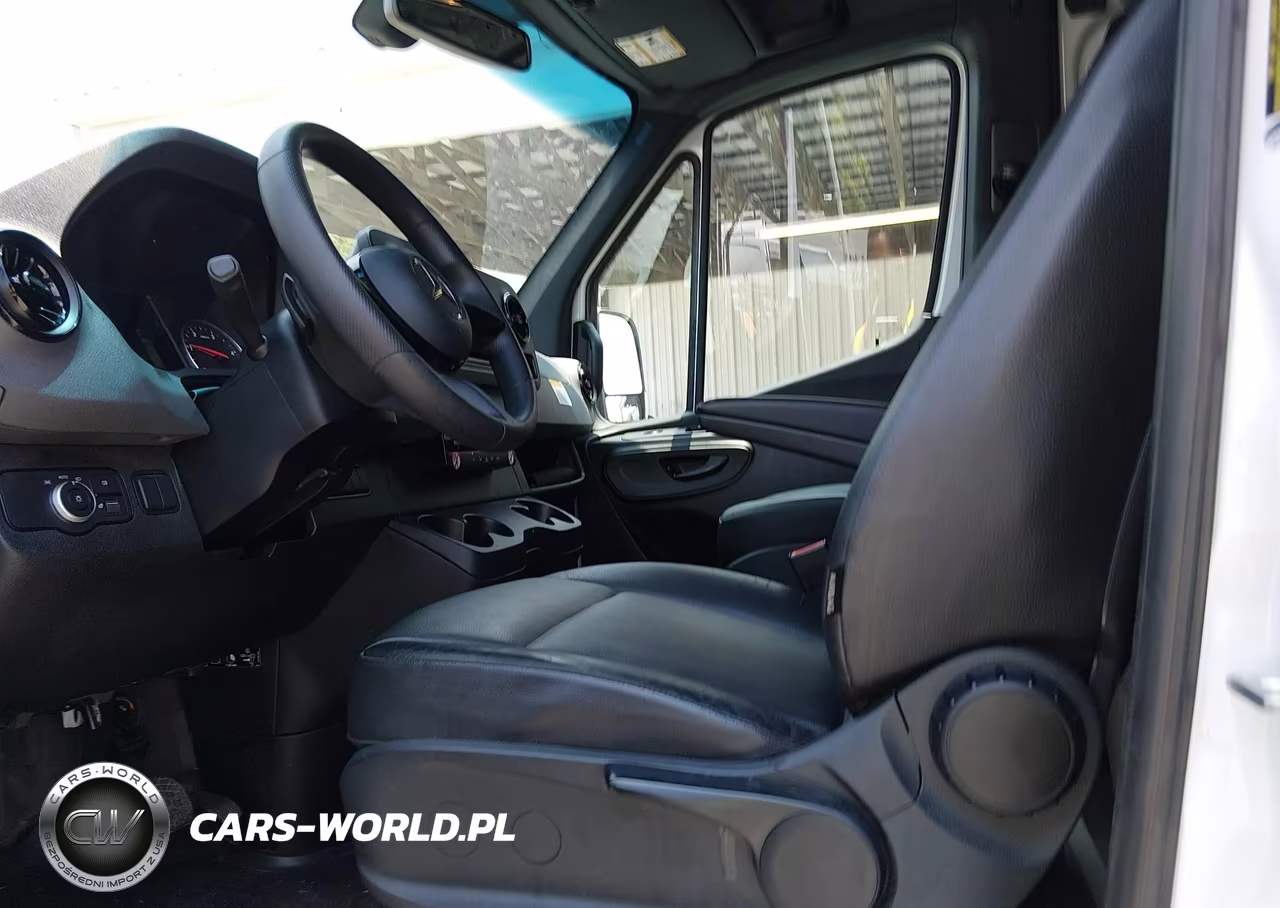 2025 Mercedes-Benz Sprinter 2500 Standard Roof 4-Cyl Diesel VIN:W1Y4KBHY0ST201668 - 5