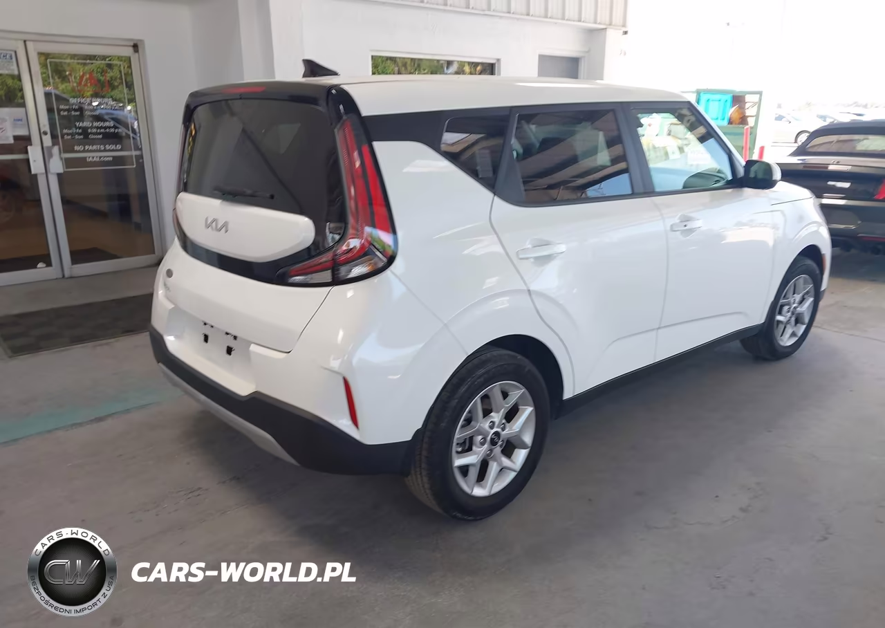 2023 Kia Soul S VIN:KNDJ23AUXP7867036 - 4