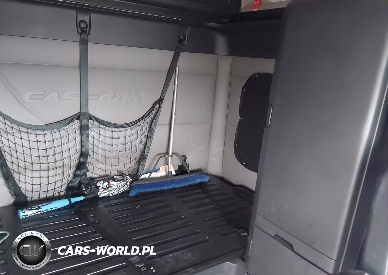 2020 Freightliner Cascadia 126 Semi Truck VIN:3AKJHHDR5LSLK0595 - 6