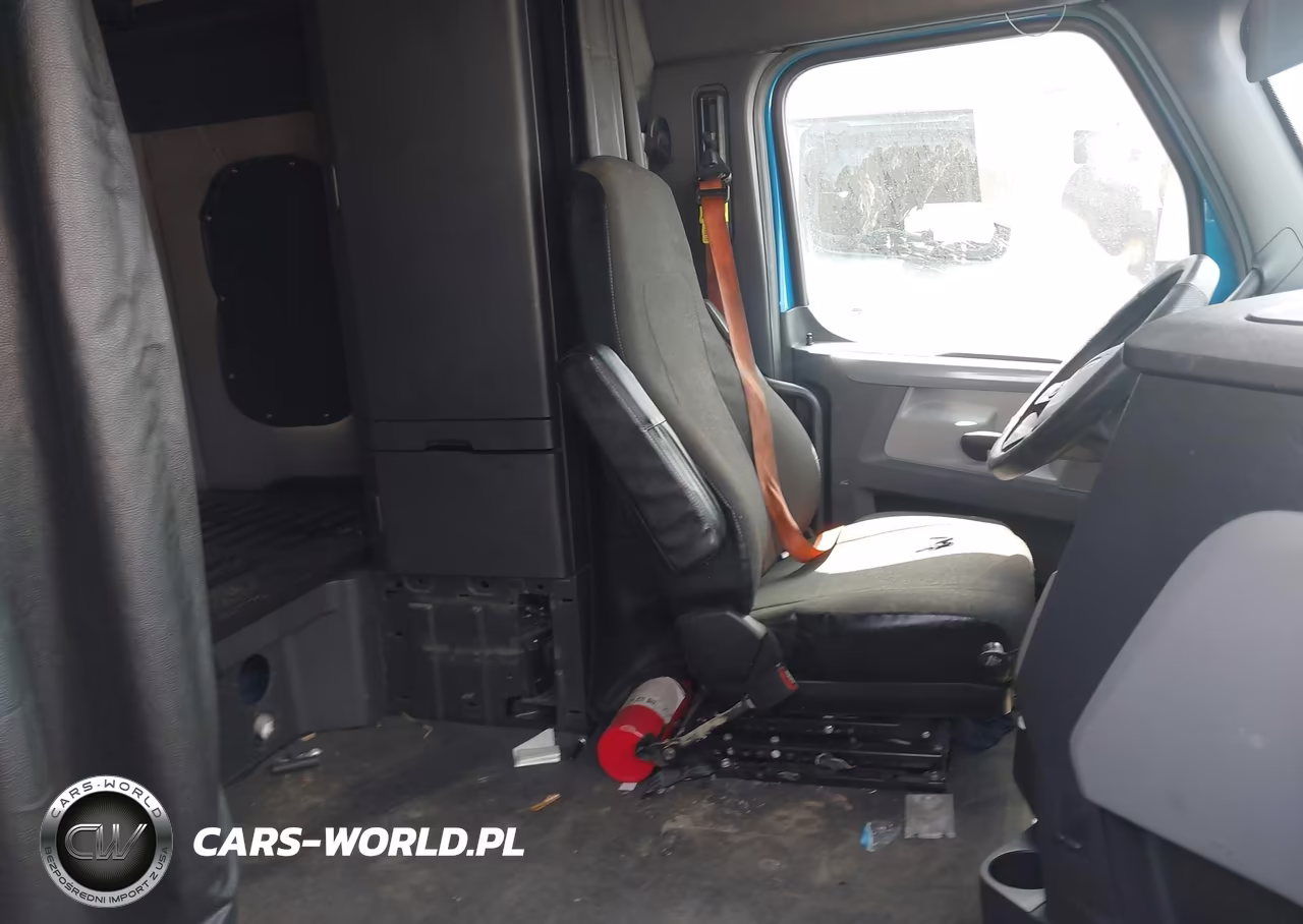 2020 Freightliner Cascadia 126 Semi Truck VIN:3AKJHHDR5LSLK0595 - 7