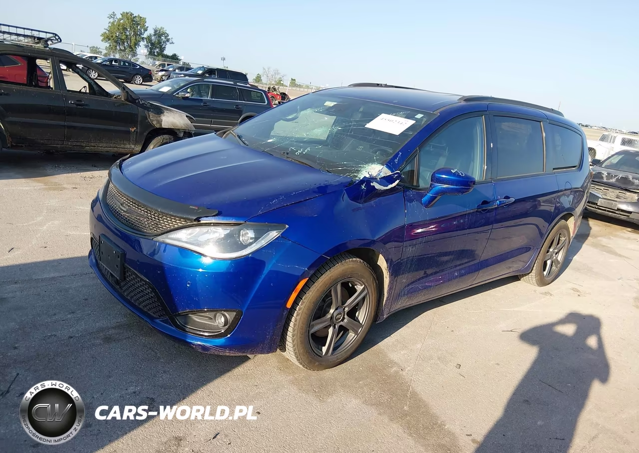 2020 Chrysler Pacifica Touring L Plus VIN:2C4RC1EG7LR127171 - 2