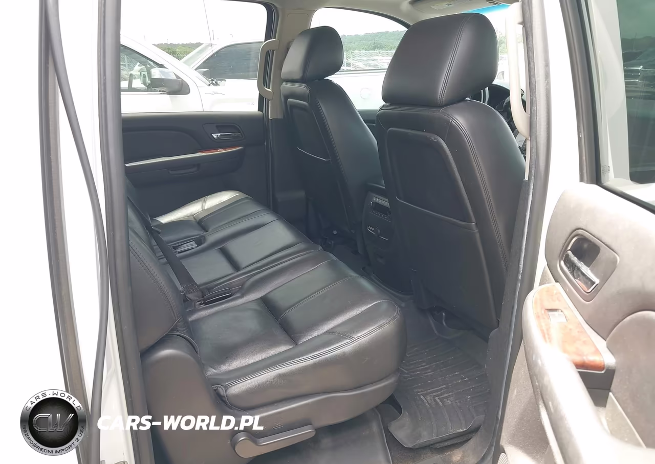 2014 Chevrolet Suburban Lt VIN:1GNSCJE02ER206493 - 8