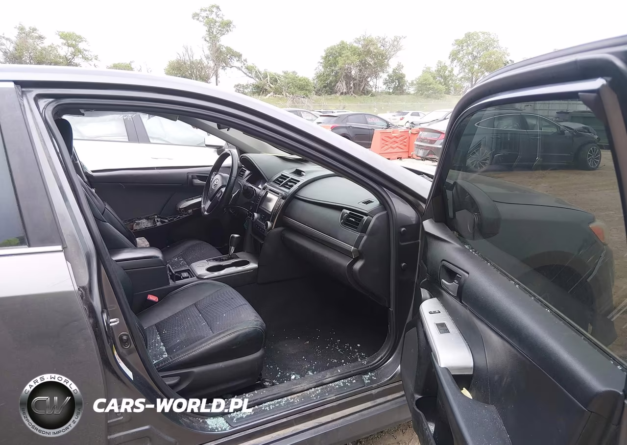 2014 Toyota Camry Se VIN:4T1BF1FK1EU443064 - 5