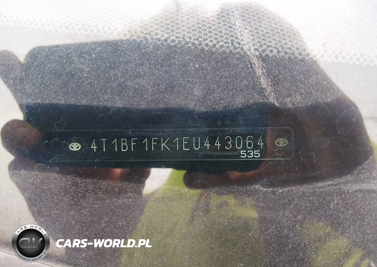 2014 Toyota Camry Se VIN:4T1BF1FK1EU443064 - 9