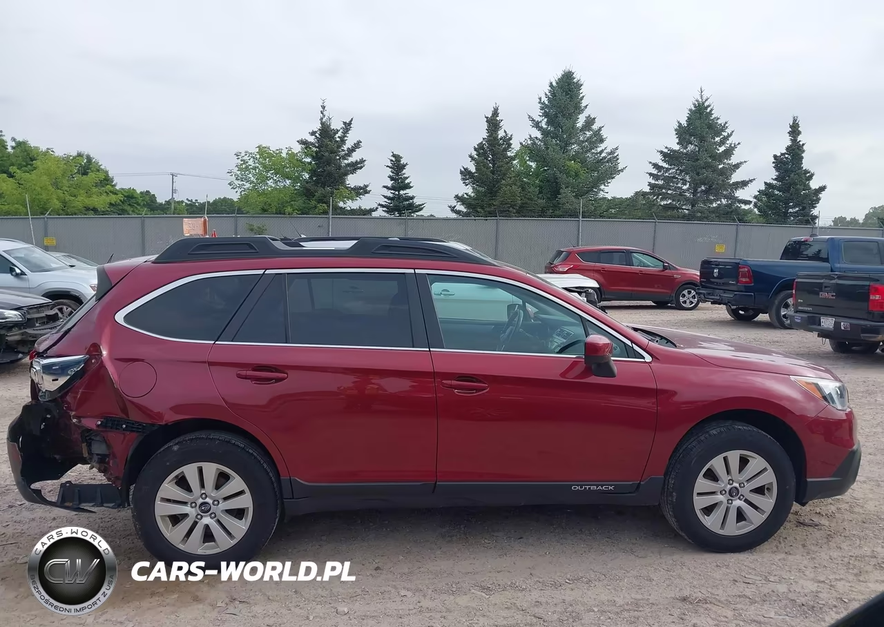 2015 Subaru Outback 2.5I Premium VIN:4S4BSBCCXF3288746 - 13