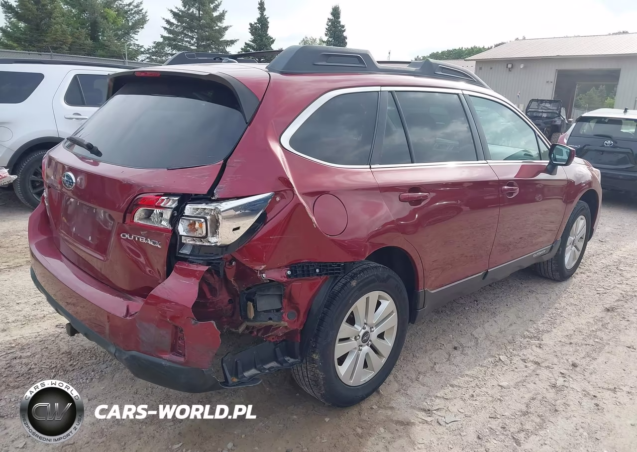 2015 Subaru Outback 2.5I Premium VIN:4S4BSBCCXF3288746 - 4