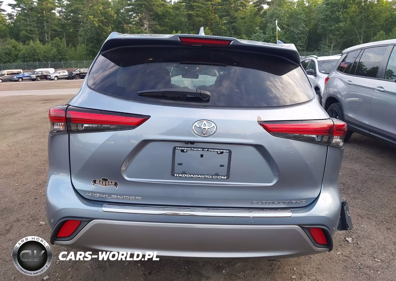 2022 Toyota Highlander Platinum VIN:5TDFZRBH9NS193390 - 16