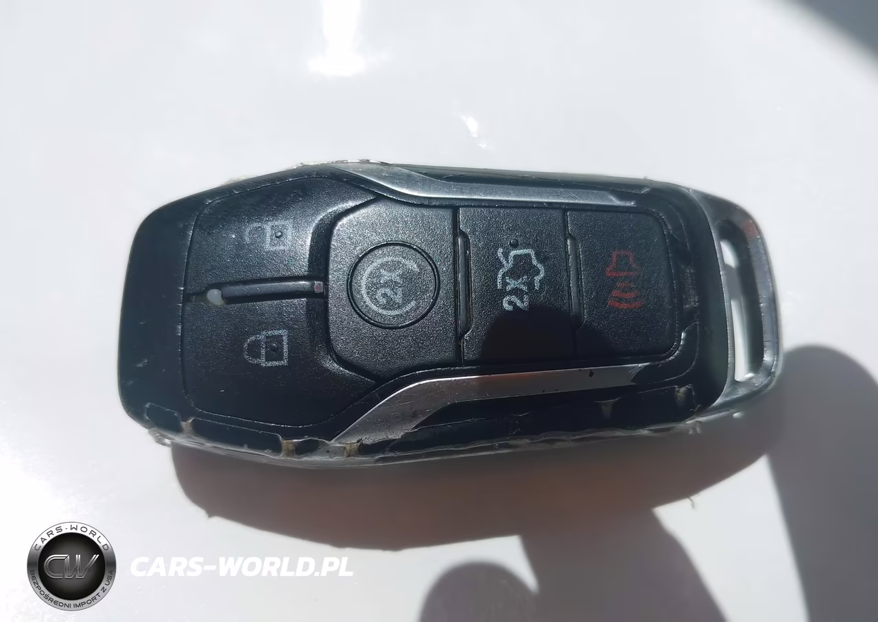 2016 Ford Fusion Energi Titanium VIN:3FA6P0SU6GR272946 - 11