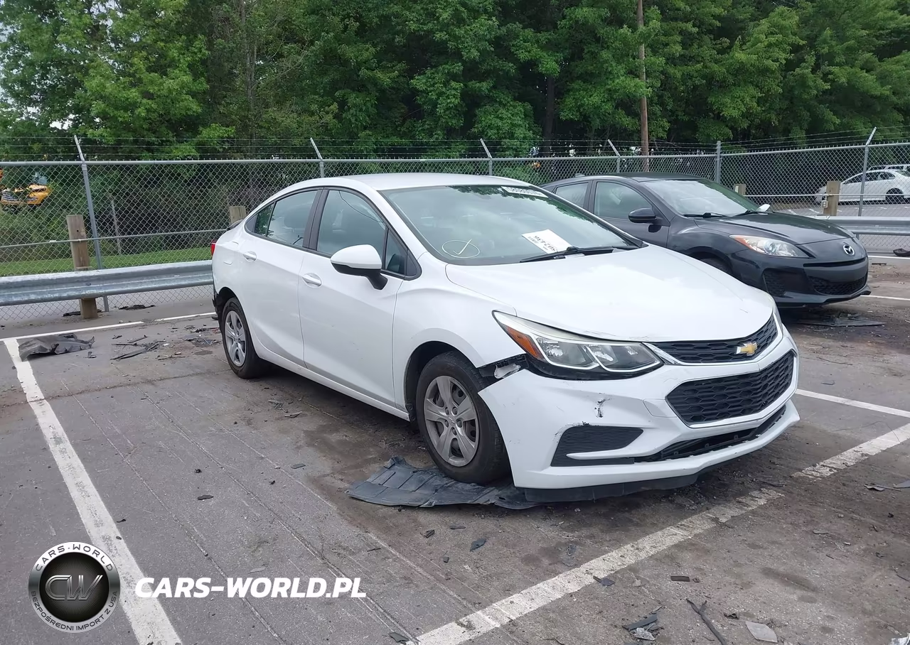 2018 Chevrolet Cruze Ls Auto – zdjęcie 1 z 17