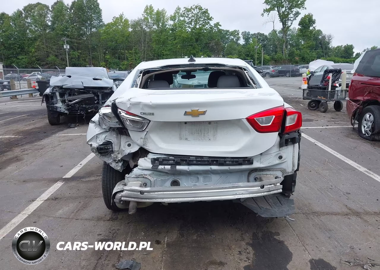 2018 Chevrolet Cruze Ls Auto VIN:1G1BC5SM4J7118731 - 17