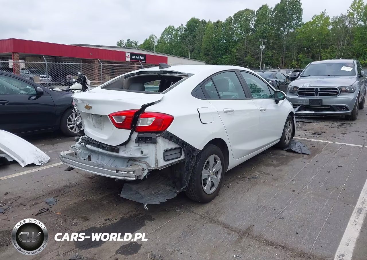 2018 Chevrolet Cruze Ls Auto VIN:1G1BC5SM4J7118731 - 4