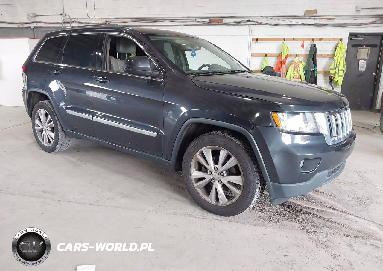 2013 Jeep Grand Cherokee Laredo – zdjęcie 1 z 17