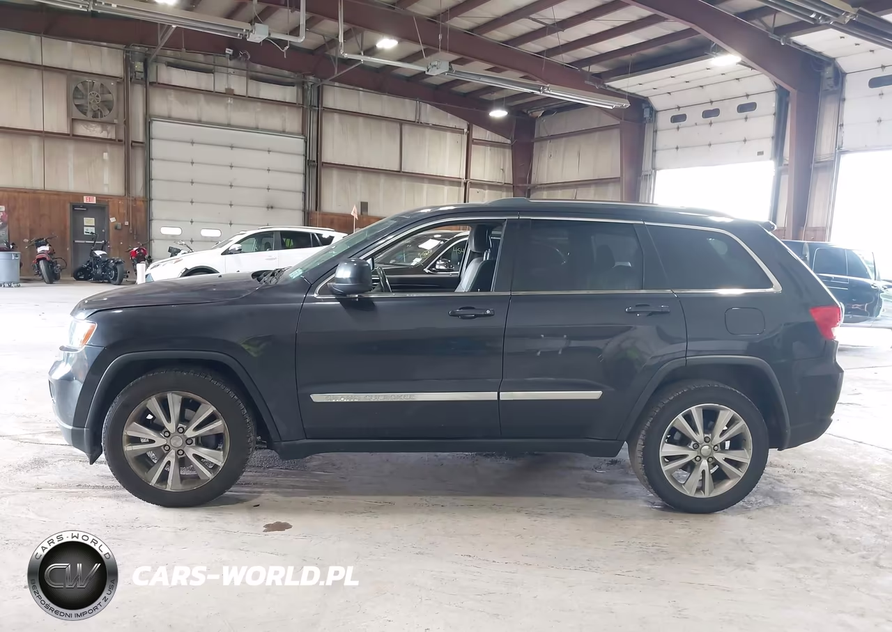 2013 Jeep Grand Cherokee Laredo VIN:1C4RJFAT2DC509964 - 14