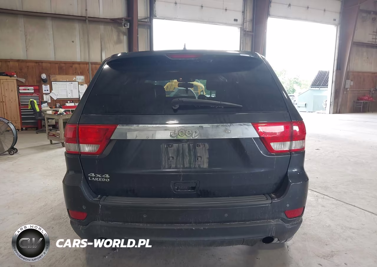 2013 Jeep Grand Cherokee Laredo VIN:1C4RJFAT2DC509964 - 16