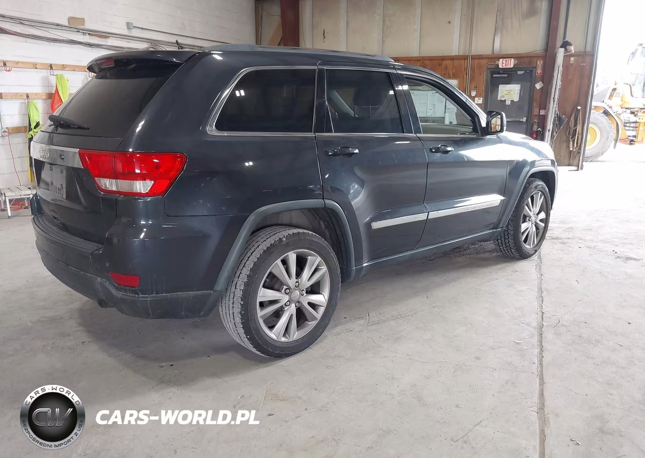 2013 Jeep Grand Cherokee Laredo VIN:1C4RJFAT2DC509964 - 4