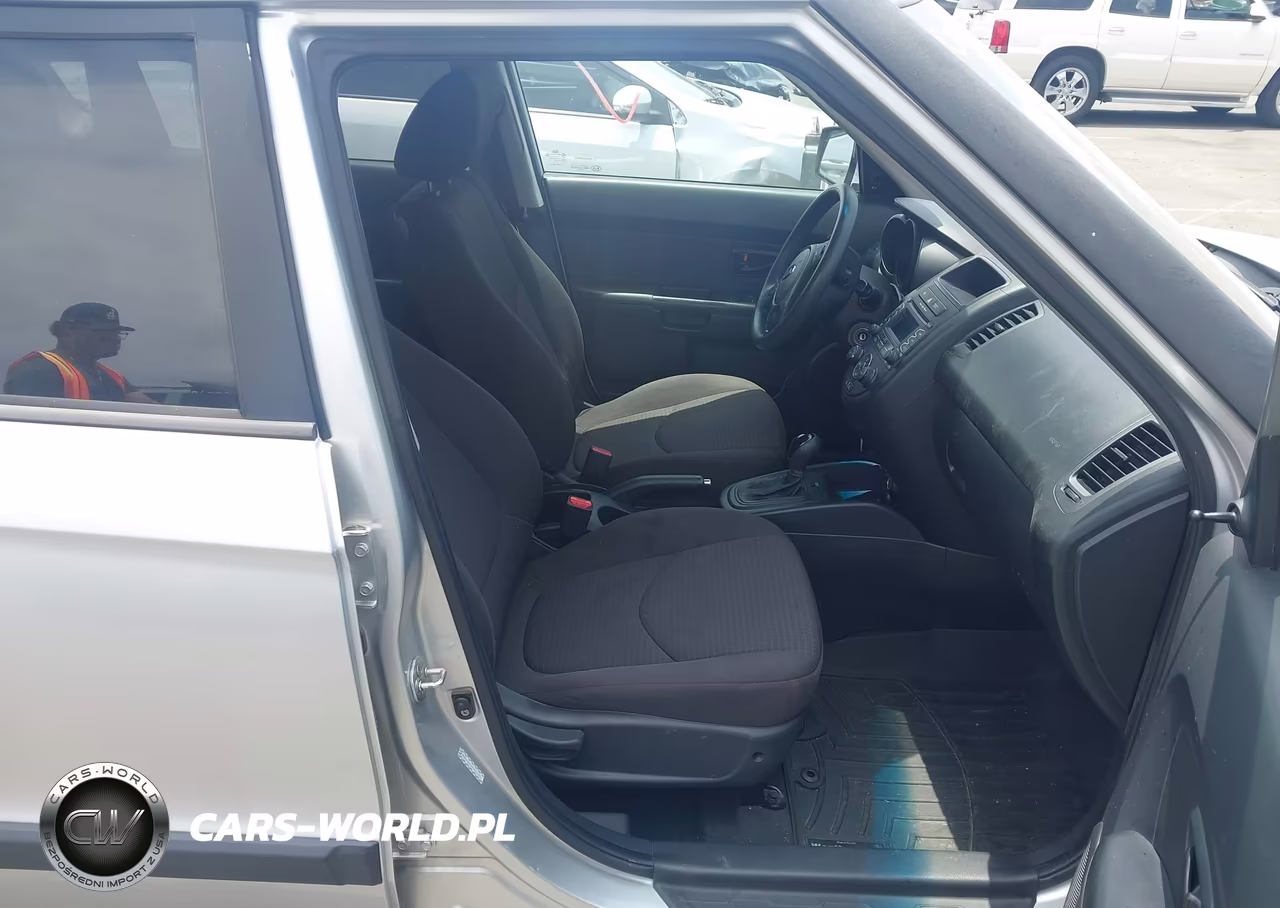 2013 Kia Soul VIN:KNDJT2A51D7542609 - 5