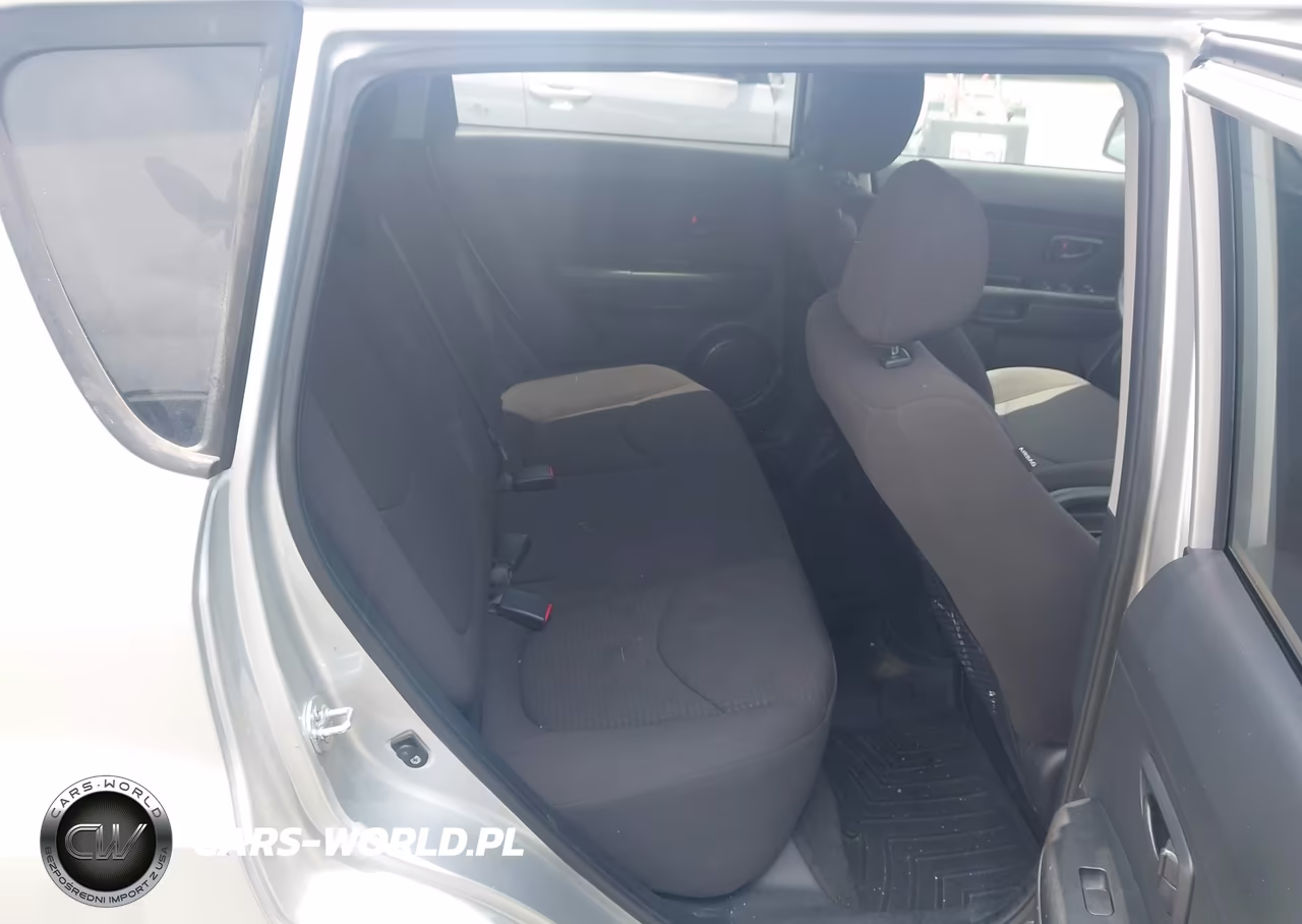 2013 Kia Soul VIN:KNDJT2A51D7542609 - 8