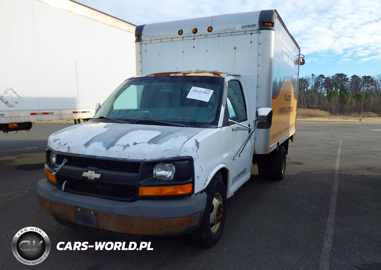2003 Chevrolet Express Cutaway VIN:1GBHG31U131197250 - 2