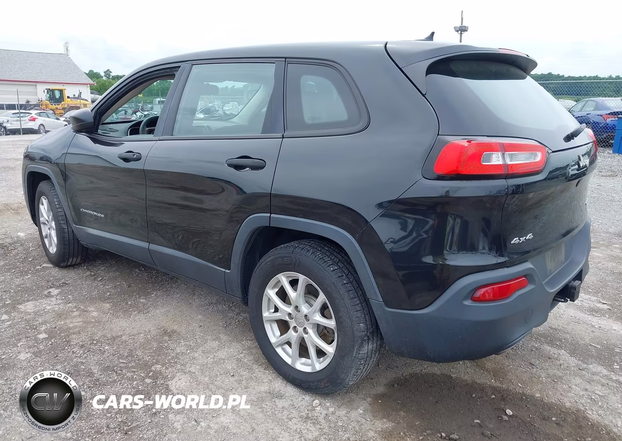 2015 Jeep Cherokee Sport VIN:1C4PJMAB4FW528066 - 3