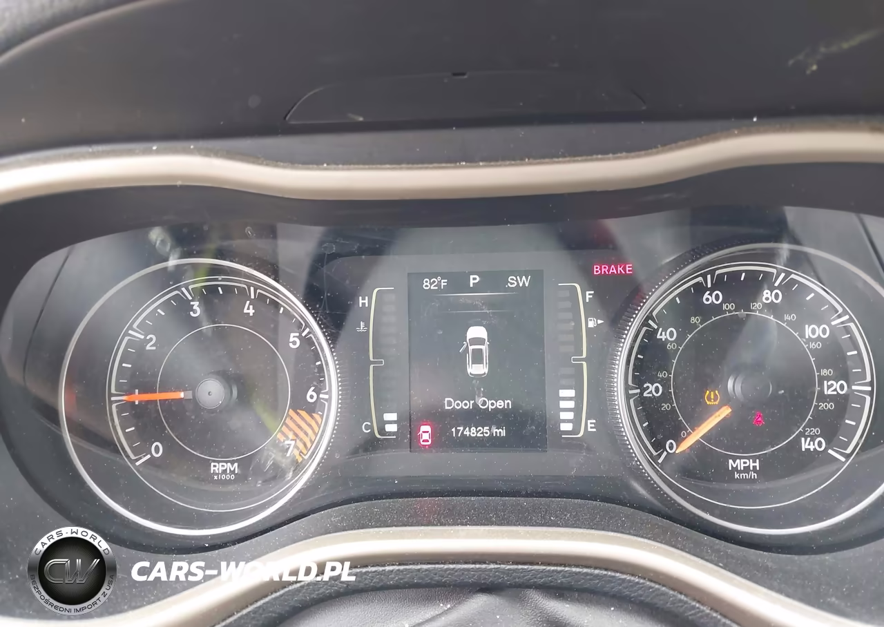 2015 Jeep Cherokee Sport VIN:1C4PJMAB4FW528066 - 7