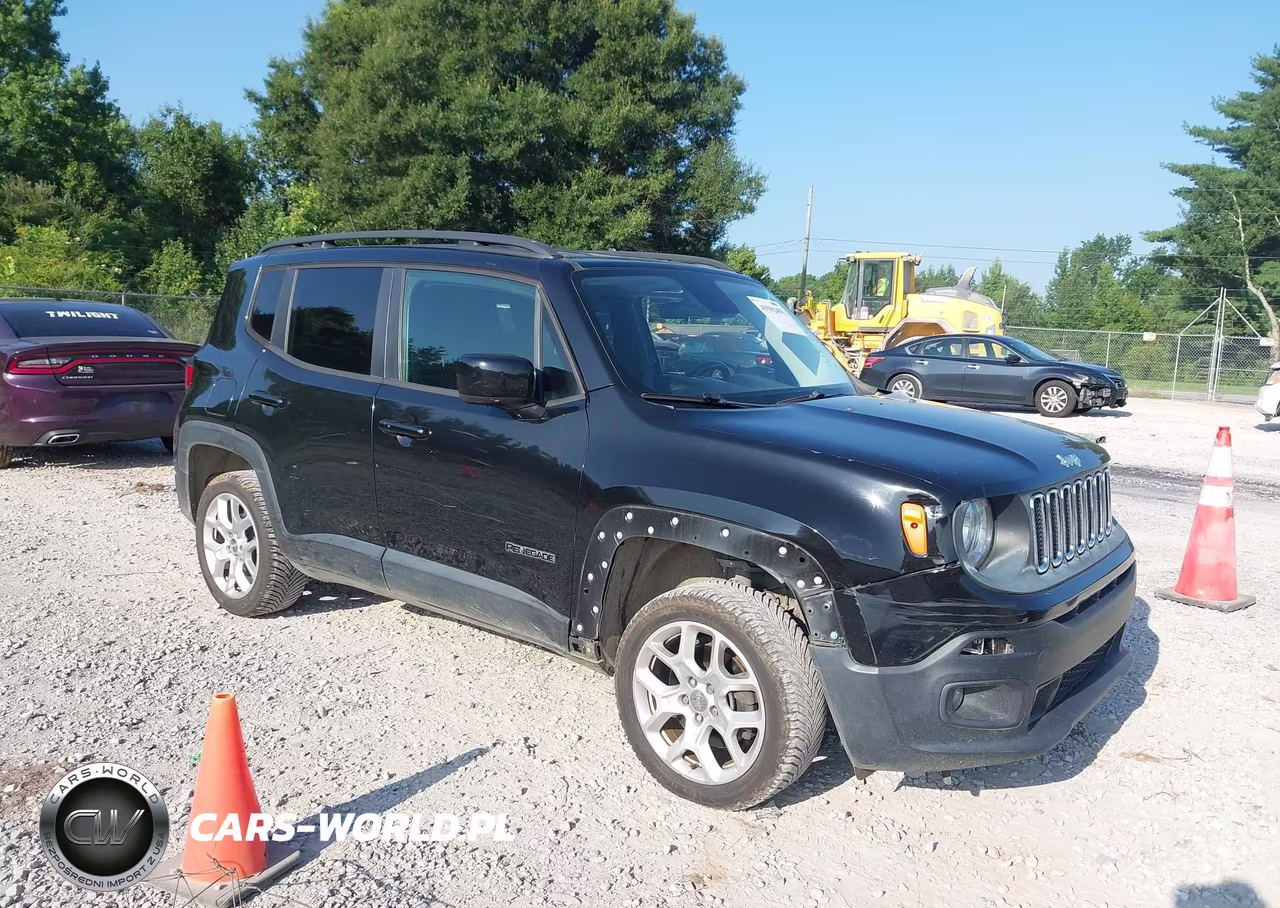 2016 Jeep Renegade Latitude – zdjęcie 1 z 16