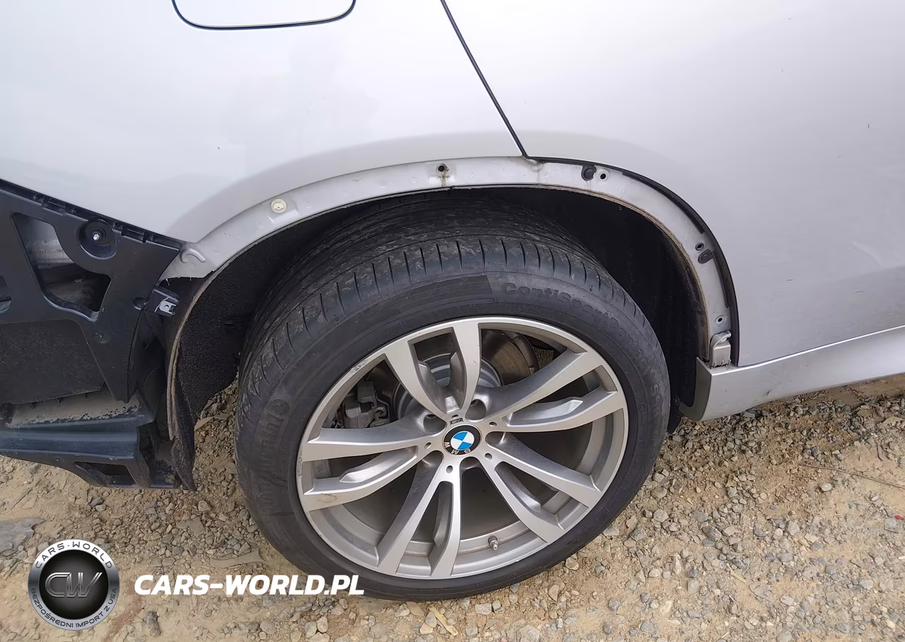 2015 BMW X5 xDrive35I VIN:5UXKR0C50F0P15597 - 19