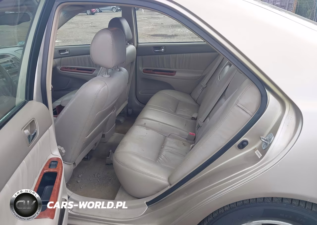 2003 Toyota Camry Xle VIN:4T1BE30K83U764247 - 8