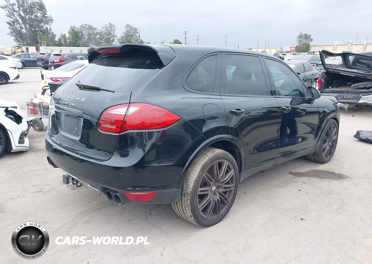 2012 Porsche Cayenne Turbo VIN:WP1AC2A25CLA84471 - 4