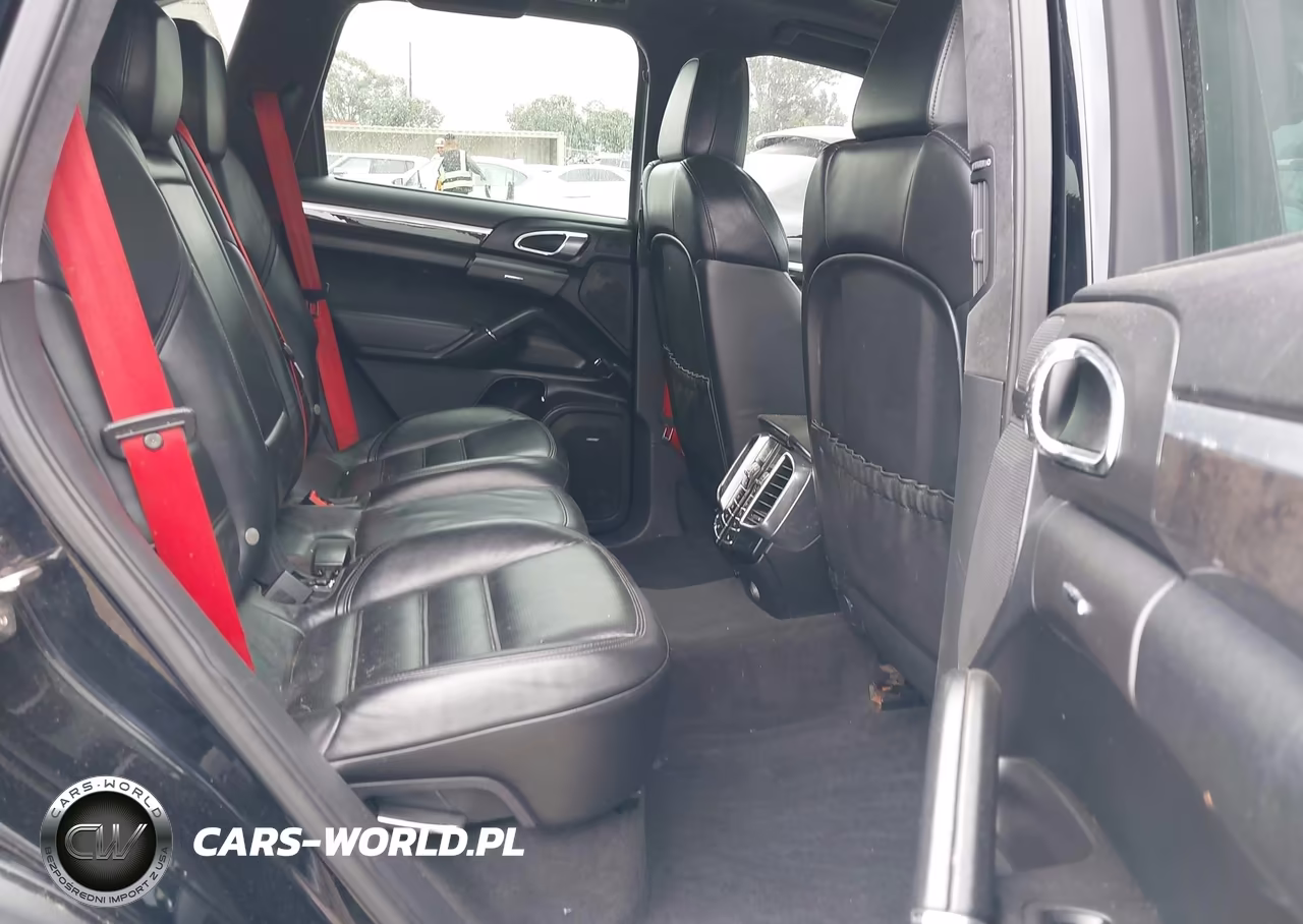2012 Porsche Cayenne Turbo VIN:WP1AC2A25CLA84471 - 8