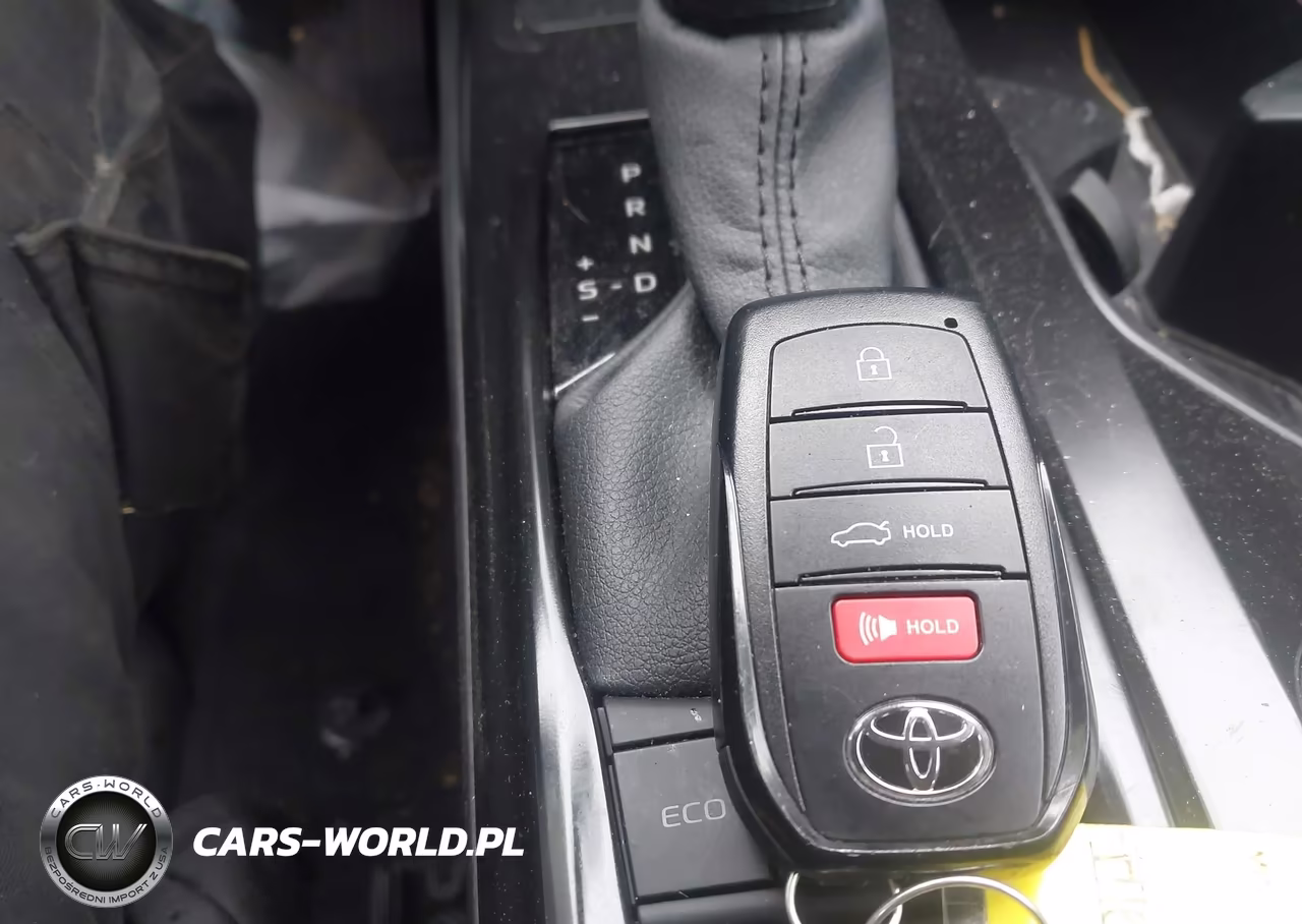 2026 Toyota Camry Le VIN:4T1DBADK5TU551322 - 11