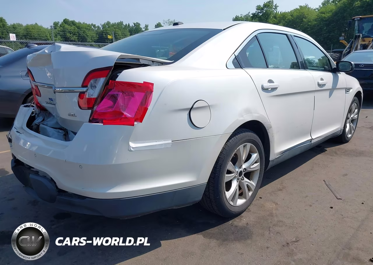 2010 Ford Taurus Sel VIN:1FAHP2EW6AG144223 - 4