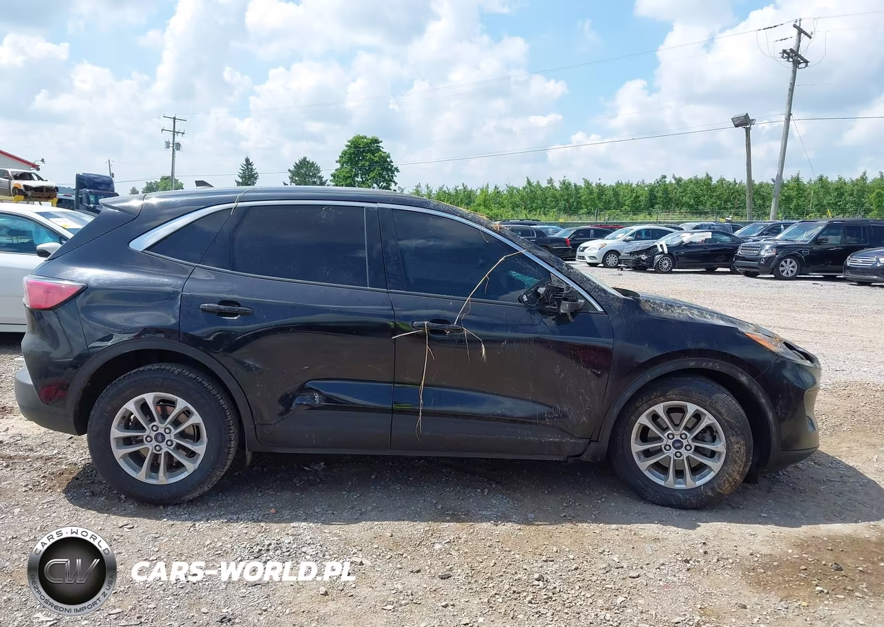 2020 Ford Escape Se VIN:1FMCU0G65LUB74022 - 13