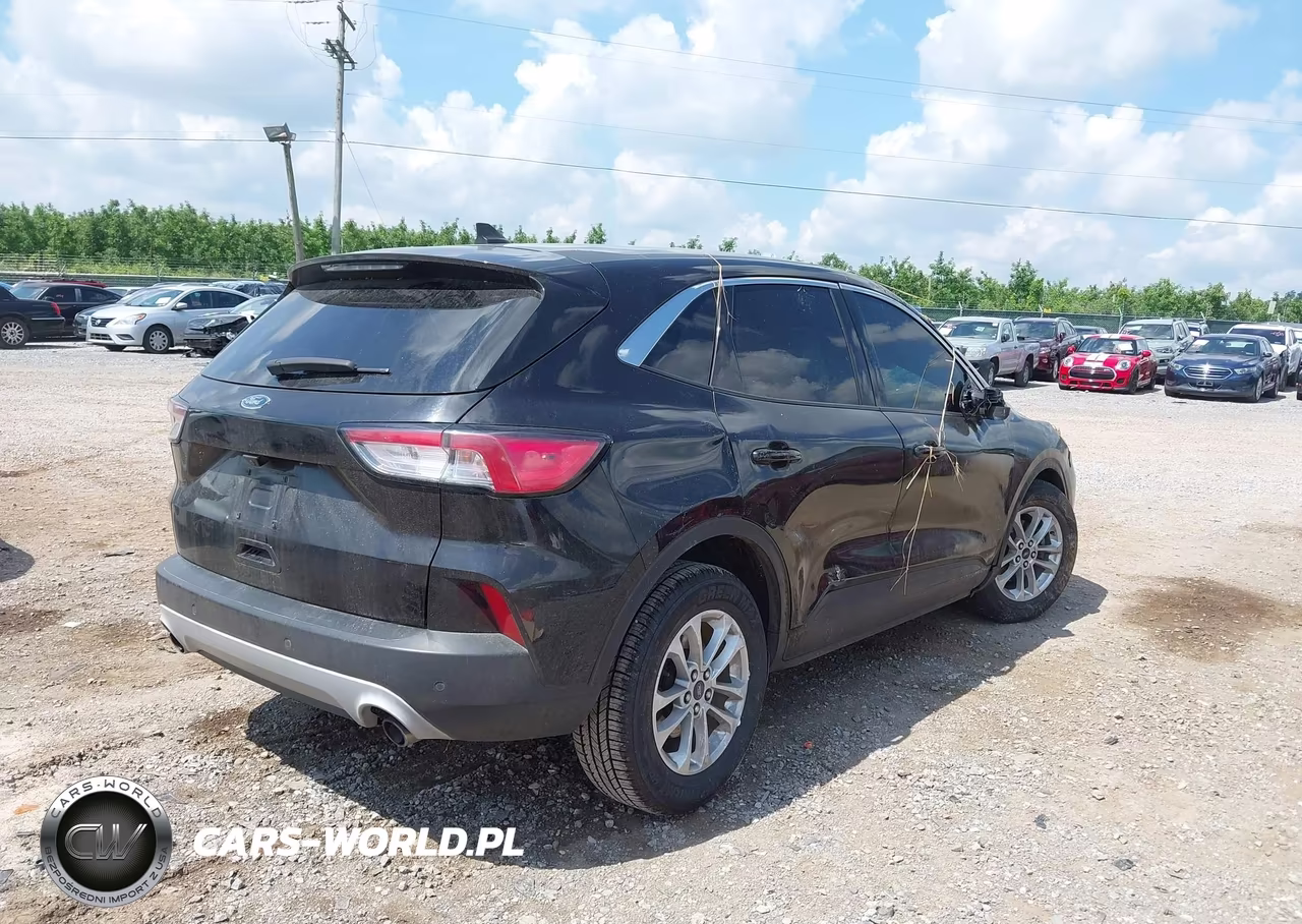 2020 Ford Escape Se VIN:1FMCU0G65LUB74022 - 4